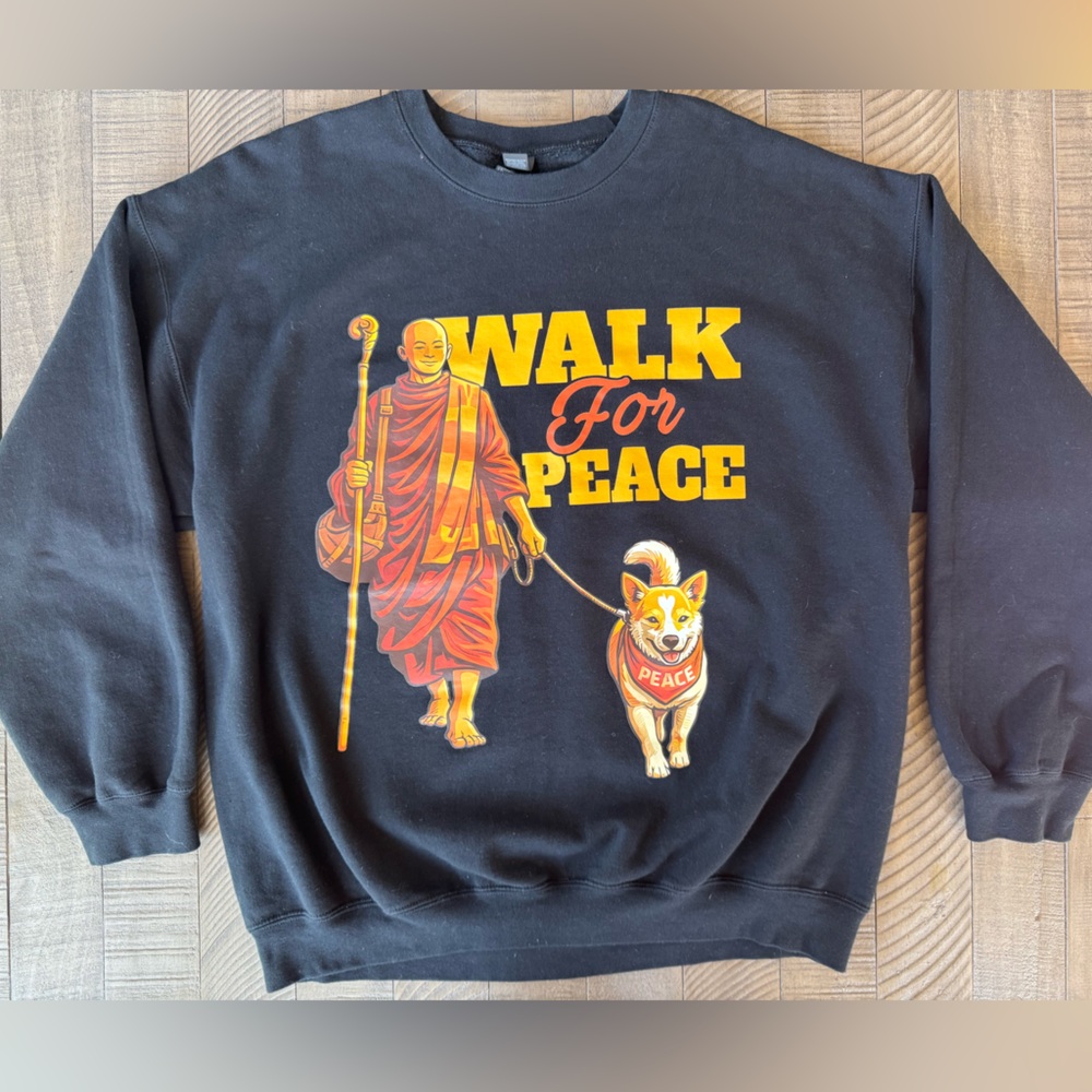 Gildan ‘Walk for Peace’ Buddhist Monk Crewneck Sweatshirt Men’s Size XLarge